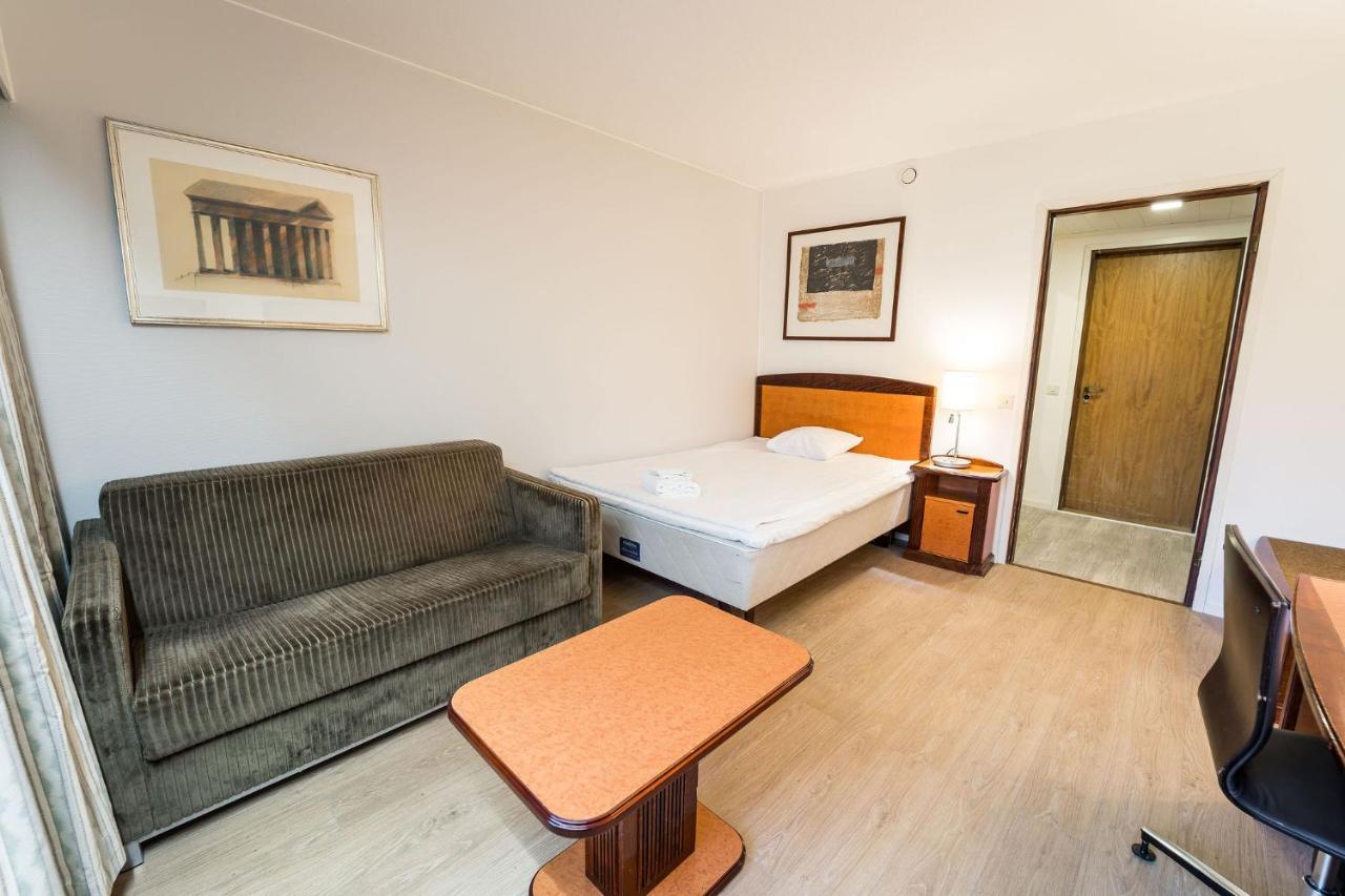 Budget Hotel Рааге Екстер'єр фото